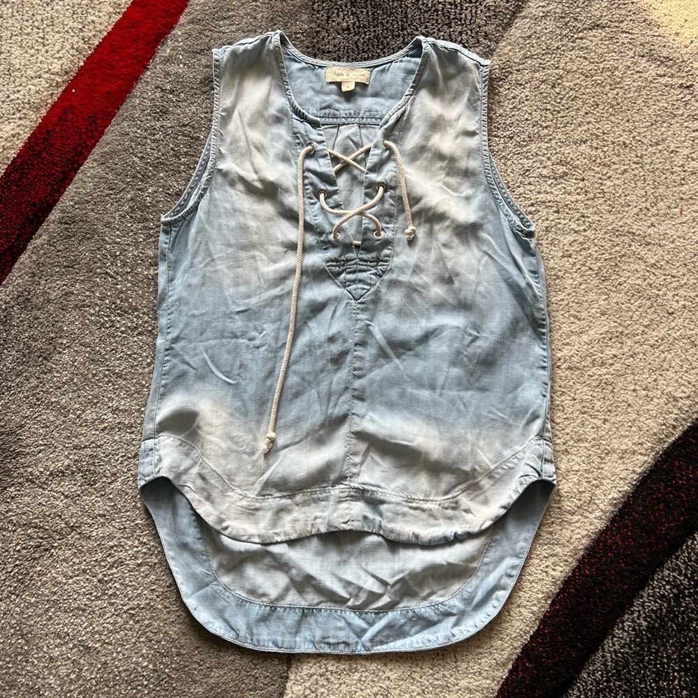 Cloth & Stone Chambray Tie Front Sleeveless Top